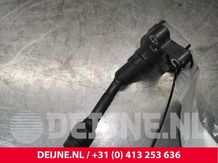 Gebrauchte Zündspule Ford Transit Courier 1.0 Ti-VCT EcoBoost 12V Preis € 24,20 Mit Mehrwertsteuer angeboten von van Deijne Onderdelen Uden B.V.