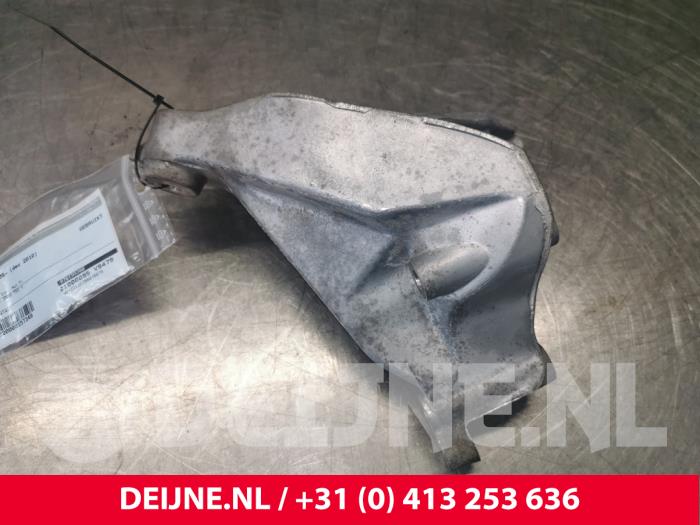 Gebrauchte Motorlager Volkswagen Crafter 2.5 TDI 30/35/50 Preis € 30,25 Mit Mehrwertsteuer angeboten von van Deijne Onderdelen Uden B.V.