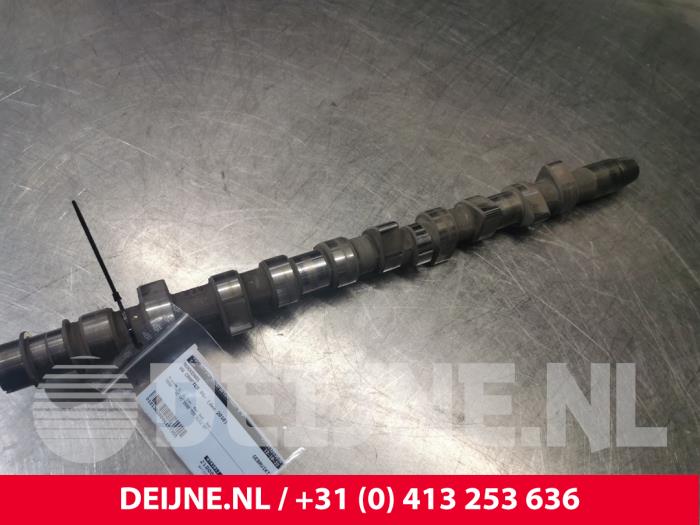 Usagé Arbre à cames Volkswagen Crafter 2.5 TDI 30/35/50 Prix € 72,60 Prix TTC proposé par van Deijne Onderdelen Uden B.V.