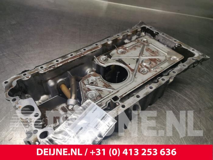 Gebrauchte Ölwanne Volvo S60 Preis € 72,60 Mit Mehrwertsteuer angeboten von van Deijne Onderdelen Uden B.V.