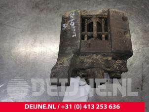 Used Rear brake calliper, left Audi R8 (422/423) 4.2 V8 32V FSI Price € 250,00 Margin scheme offered by van Deijne Onderdelen Uden B.V.