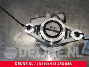 Used Power steering pump Mitsubishi Canter 3.0 Di-D 16V 413 Price € 60,50 Inclusive VAT offered by van Deijne Onderdelen Uden B.V.