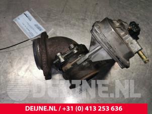 Used Throttle body Mitsubishi Canter 3.0 Di-D 16V 413 Price on request offered by van Deijne Onderdelen Uden B.V.