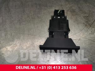 Used Panic lighting switch Seat Leon SC (5FC) 2.0 TDI FR 16V Price € 5,00 Margin scheme offered by van Deijne Onderdelen Uden B.V.