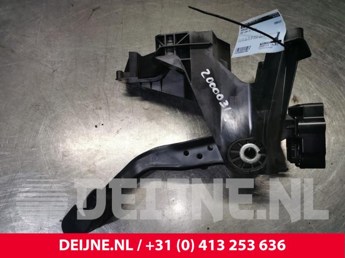 Używane Pedal hamulca Seat Leon SC (5FC) 2.0 TDI FR 16V Cena € 50,00 Procedura marży oferowane przez van Deijne Onderdelen Uden B.V.
