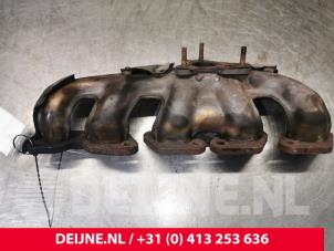 Used Exhaust manifold Opel Vivaro 2.5 CDTI DPF Price on request offered by van Deijne Onderdelen Uden B.V.