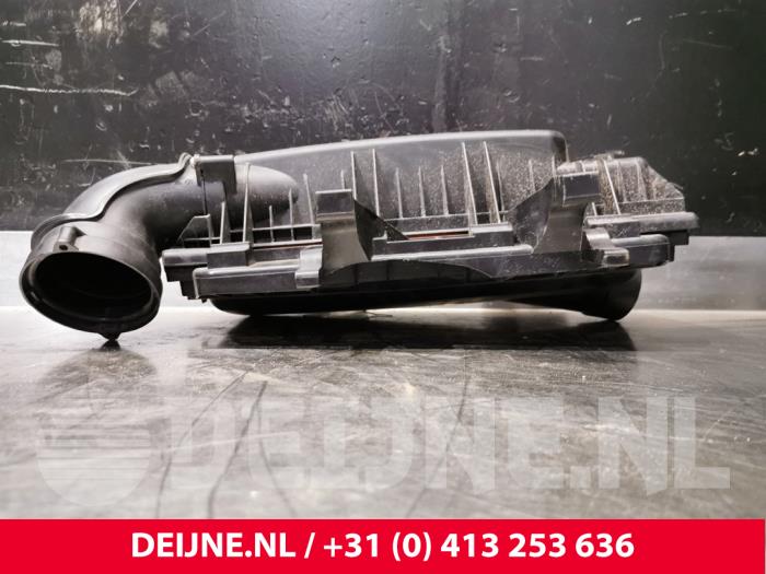 Boîtier filtre à air d'un Mercedes-Benz Viano (639) 3.0 CDI V6 24V Euro 5 2013