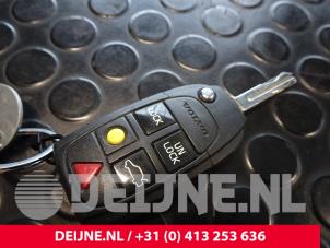 Used Ignition lock + key Volvo S60 I (RS/HV) 2.0 T 20V Price € 75,00 Margin scheme offered by van Deijne Onderdelen Uden B.V.