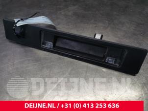 Gebrauchte Heckklappengriff Volvo XC90 II 2.0 T8 16V Twin Engine AWD Preis € 50,00 Margenregelung angeboten von van Deijne Onderdelen Uden B.V.