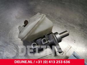 Gebrauchte Hauptbremszylinder Citroen Berlingo 1.6 BlueHDI 100 Preis auf Anfrage angeboten von van Deijne Onderdelen Uden B.V.