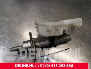 Gebrauchte Hauptbremszylinder Opel Vivaro 1.6 CDTI BiTurbo 120 Preis auf Anfrage angeboten von van Deijne Onderdelen Uden B.V.