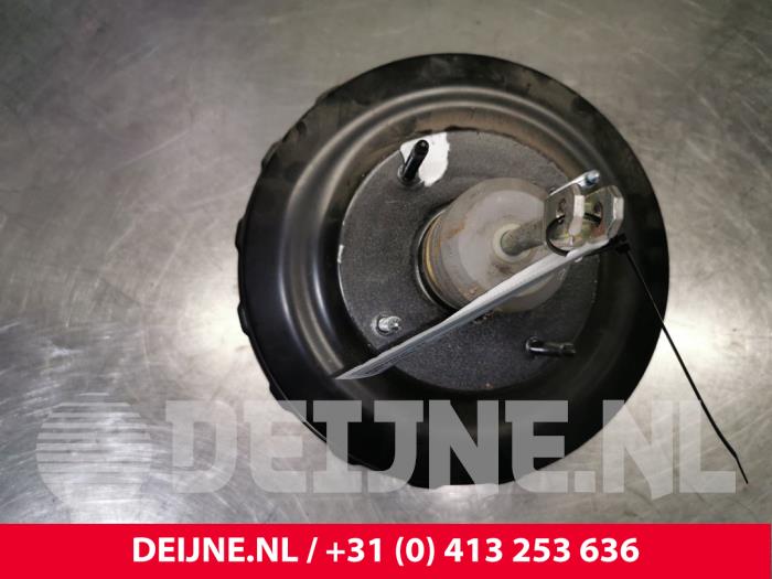 Usagé Assistant de freinage Opel Movano Prix € 72,60 Prix TTC proposé par van Deijne Onderdelen Uden B.V.