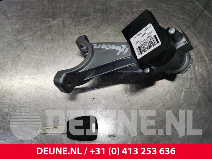 Zündschloss+Schlüssel van een Iveco New Daily VI 35C18, 35S18, 40C18, 50C18 2020