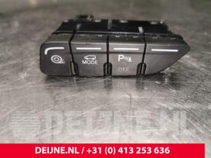 Used Switch Ford Transit Custom 2.0 TDCi 16V Eco Blue 130 Price € 30,25 Inclusive VAT offered by van Deijne Onderdelen Uden B.V.