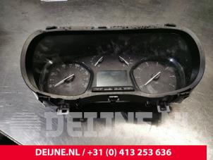 Usagé Compteur Citroen Jumpy 1.5 Blue HDi 100 Prix € 254,10 Prix TTC proposé par van Deijne Onderdelen Uden B.V.