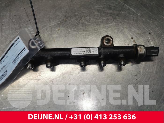 Usagé Système d'injection Ford Transit Connect (PJ2) 1.6 TDCi 16V 75 Prix € 48,40 Prix TTC proposé par van Deijne Onderdelen Uden B.V.