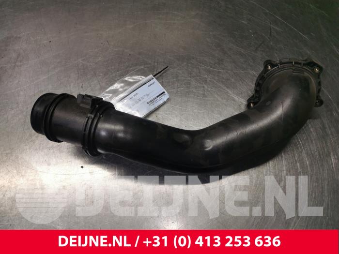 Intercooler tube from a Mercedes-Benz Vito Tourer (447.7) 2.2 116 CDI 16V 2015