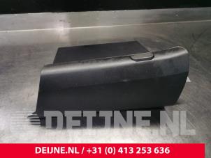 Used Glovebox Citroen Jumpy 1.5 Blue HDi 100 Price on request offered by van Deijne Onderdelen Uden B.V.
