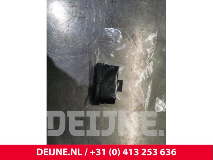 Używane Przelacznik Ford Transit Custom 2.0 TDCi 16V Eco Blue 185 Cena € 24,20 Z VAT oferowane przez van Deijne Onderdelen Uden B.V.