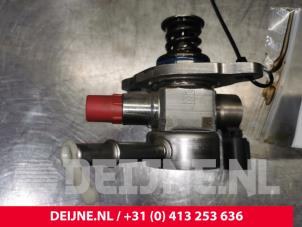 Usados Bomba de alta presión Opel Astra K 1.0 Turbo 12V Precio € 70,00 Norma de margen ofrecido por van Deijne Onderdelen Uden B.V.