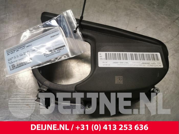 Usagé Couvercle de distribution Volkswagen Golf VIII (CD1) 1.5 eTSI 16V Prix € 8,00 Règlement à la marge proposé par van Deijne Onderdelen Uden B.V.