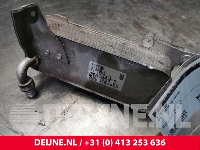 Gebrauchte Ölkühler BMW 1 serie (F20) 118d 2.0 16V Preis € 48,40 Mit Mehrwertsteuer angeboten von van Deijne Onderdelen Uden B.V.