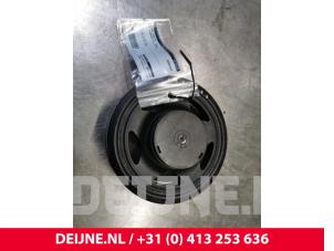 Usados Polea de cigüeñal BMW 1-Serie Precio de solicitud ofrecido por van Deijne Onderdelen Uden B.V.