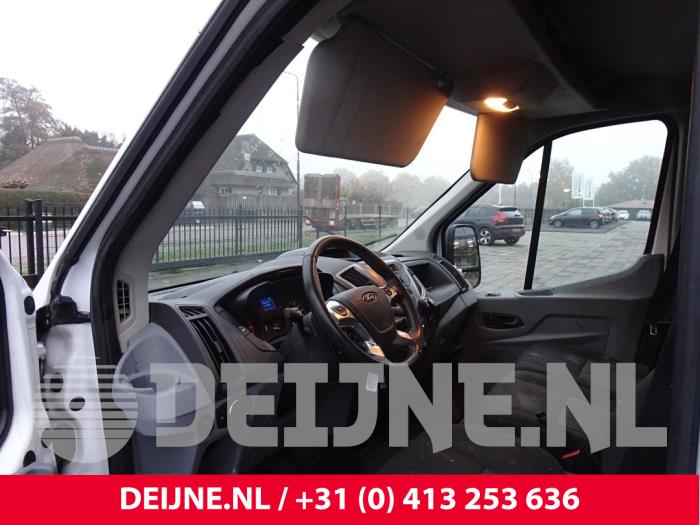 Interior lighting, front from a Ford Transit 2.0 TDCi 16V Eco Blue 130 2018