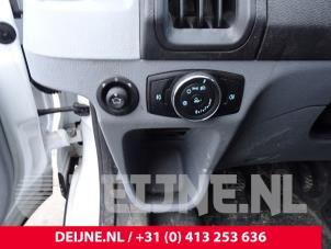 Usados Interruptor de retrovisor Ford Transit 2.0 TDCi 16V Eco Blue 130 Precio de solicitud ofrecido por van Deijne Onderdelen Uden B.V.