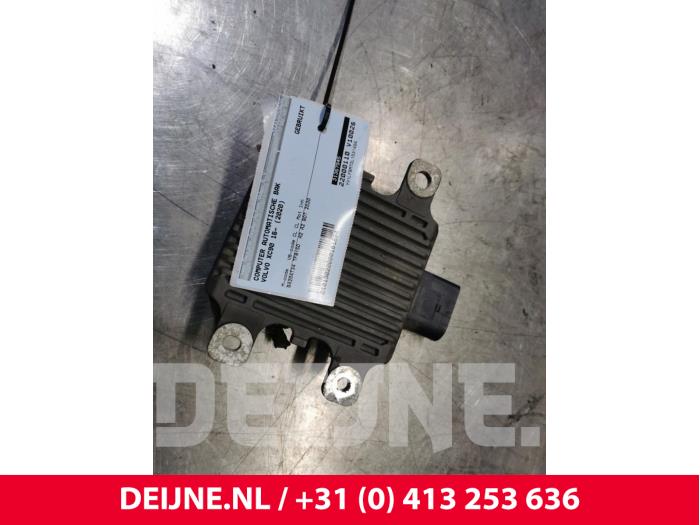 Used Automatic gearbox computer Volvo XC90 II 2.0 T8 16V Twin Engine AWD Price € 50,00 Margin scheme offered by van Deijne Onderdelen Uden B.V.