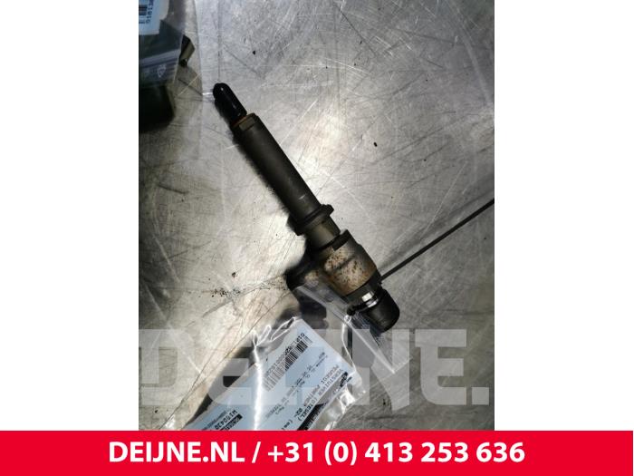 Używane Wtryskiwacz (Diesel) Peugeot Partner 2.0 HDI Cena € 72,60 Z VAT oferowane przez van Deijne Onderdelen Uden B.V.