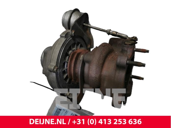 Usagé Turbo Opel Vivaro 2.0 CDTI Prix € 60,50 Prix TTC proposé par van Deijne Onderdelen Uden B.V.
