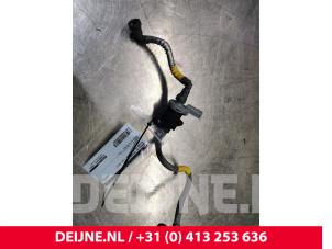 Used Fuel pressure regulator Nissan Primastar 2.0 dCi 90 Price on request offered by van Deijne Onderdelen Uden B.V.