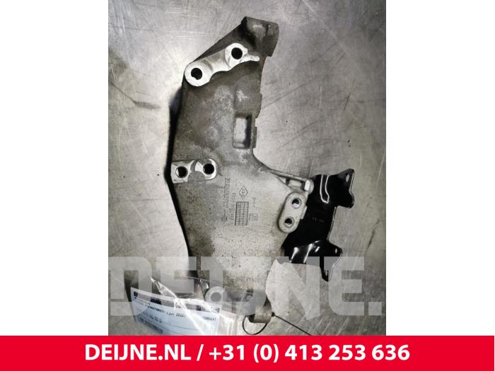 Used Engine mount Nissan Primastar 2.0 dCi 90 Price € 30,25 Inclusive VAT offered by van Deijne Onderdelen Uden B.V.