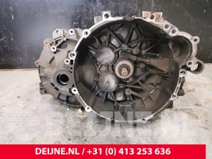 Usagé Boîte de vitesse Volvo C70 (NK) 2.3 T5 20V Prix € 250,00 Règlement à la marge proposé par van Deijne Onderdelen Uden B.V.