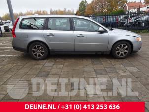 Gebrauchte Seitenschürze rechts Volvo V70 (BW) 1.6 DRIVe 16V Preis € 60,00 Margenregelung angeboten von van Deijne Onderdelen Uden B.V.