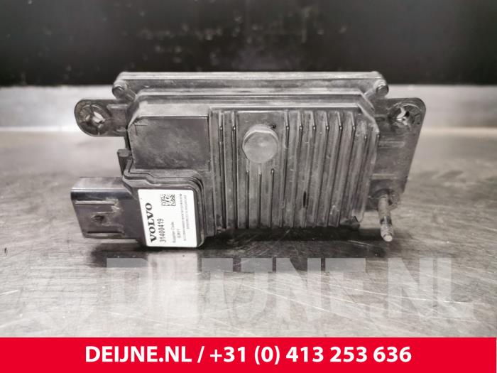 ACC Sensor (Entfernung) van een Volvo V60 I (FW/GW) 2.4 D6 20V Plug-in Hybrid AWD 2014