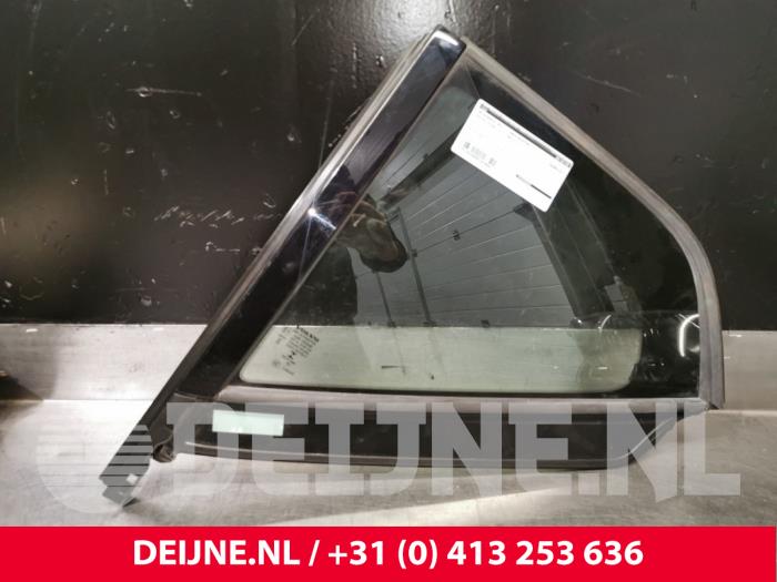 Usados Ventanilla triangular izquierda detrás Volvo XC40 (XZ) Precio € 70,00 Norma de margen ofrecido por van Deijne Onderdelen Uden B.V.