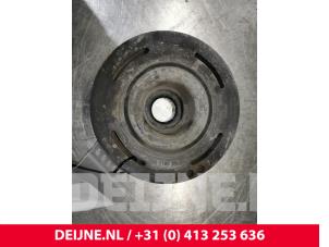Used Crankshaft pulley Opel Movano Price on request offered by van Deijne Onderdelen Uden B.V.