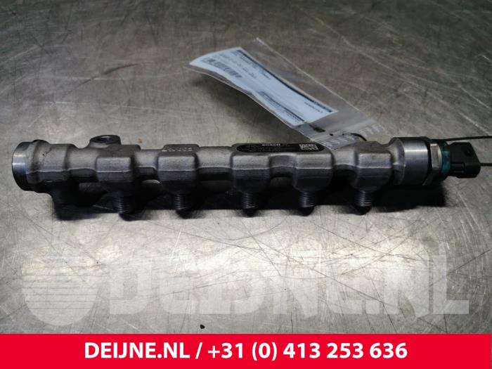 Gebrauchte Einspritzdüse (Einspritzer) Opel Movano Preis € 84,70 Mit Mehrwertsteuer angeboten von van Deijne Onderdelen Uden B.V.