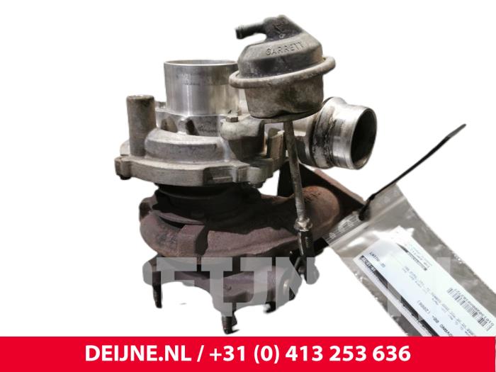 Używane Turbo Opel Movano Cena € 108,90 Z VAT oferowane przez van Deijne Onderdelen Uden B.V.