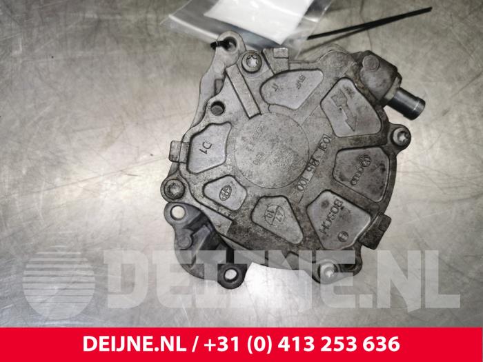 Bomba de vacío (diésel) de un Volkswagen Caddy III (2KA,2KH,2CA,2CH) 1.6 TDI 16V 2015