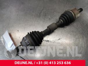 Used Front drive shaft, left Volvo V50 (MW) 2.4i 20V Price € 75,00 Margin scheme offered by van Deijne Onderdelen Uden B.V.