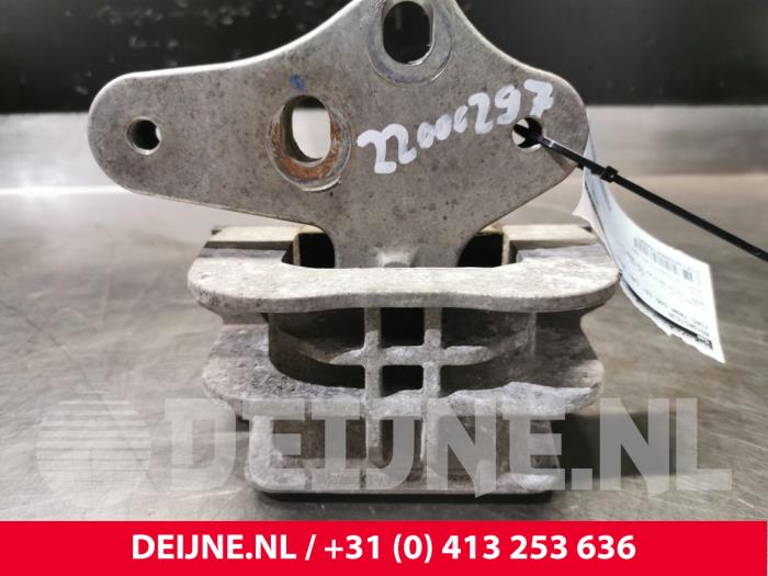 Motorlager van een Ford Transit Custom 2.0 TDCi 16V Eco Blue 185 2020