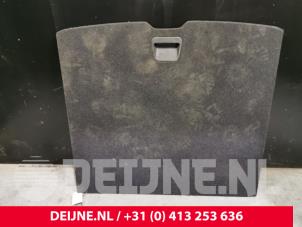 Used Boot mat Volvo XC40 (XZ) 1.5 T3 Autom. 12V Price € 125,00 Margin scheme offered by van Deijne Onderdelen Uden B.V.