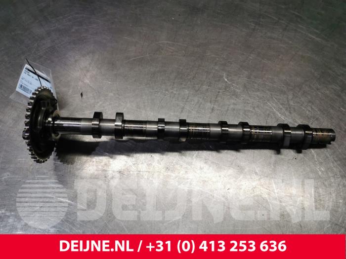 Usagé Arbre à cames Ford Transit Prix € 72,60 Prix TTC proposé par van Deijne Onderdelen Uden B.V.