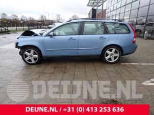 Used Rear door 4-door, left Volvo V50 (MW) 2.4 20V Price on request offered by van Deijne Onderdelen Uden B.V.
