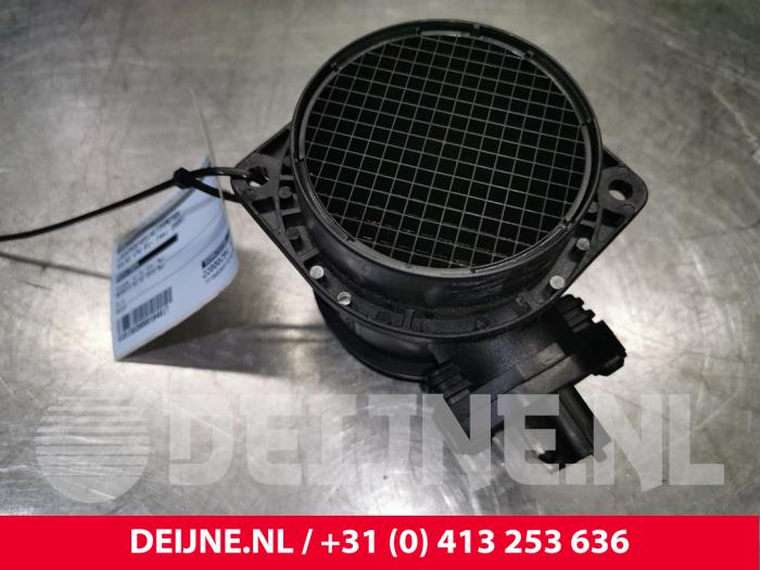 Begagnade Luftflödesmätare Volvo V70 (SW) 2.3 T5 20V Pris € 40,00 Marginaltabell erbjuds av van Deijne Onderdelen Uden B.V.