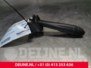 Używane Przelacznik wycieraczki Volvo V70 (SW) 2.4 D 20V Cena € 20,00 Procedura marży oferowane przez van Deijne Onderdelen Uden B.V.
