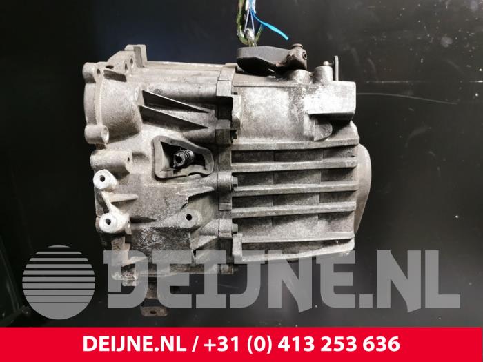 Gebrauchte Getriebe Volvo V70 (SW) 2.4 D 20V Preis € 250,00 Margenregelung angeboten von van Deijne Onderdelen Uden B.V.